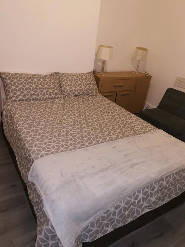 Single room To Rent  Main Photo
