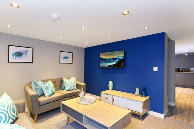 Lovely Friendly Wortley House Share LS12 Main Photo