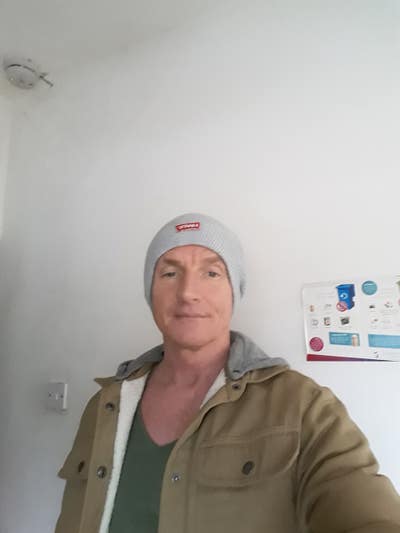 Professionpal Male seeks preferably double room Main Photo