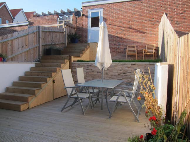 Double room with cleaner & all bills included! Main Photo