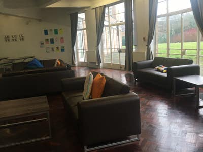 Montgomery House offers one bed double room Main Photo