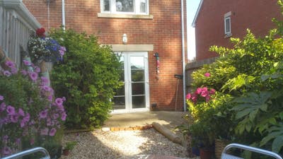 Double room for let in smart, clean, modern house. Main Photo