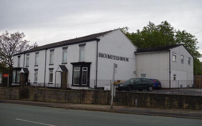 Varety of En-suite rooms close to the Town Centre  Main Photo