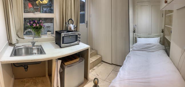 Self contained annexe with en-suite shower room  Main Photo