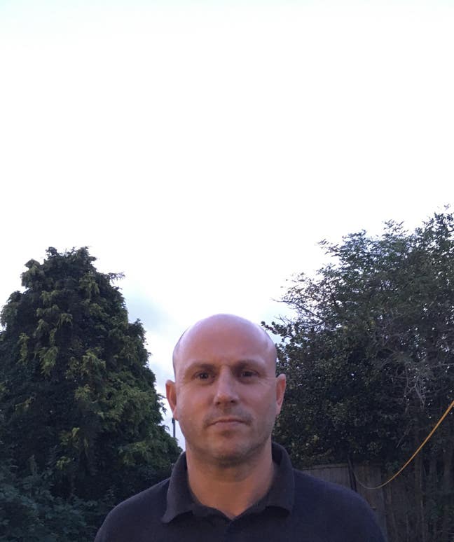 Professional Male seeks a double room  Main Photo