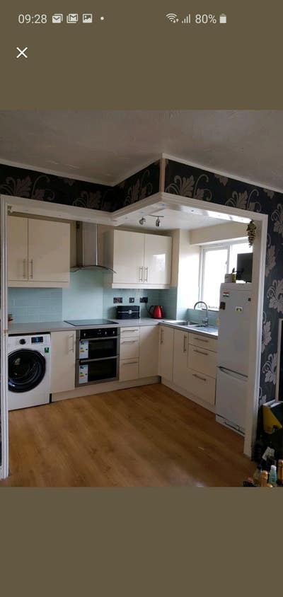 Exclusive Riverside Flat! Breathtaking Views! Main Photo