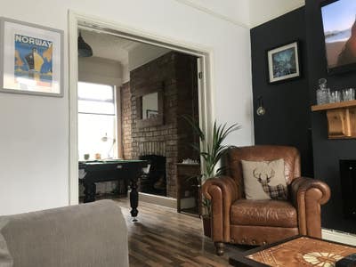 **Professional** 1 Very Large Double Bedroom Main Photo