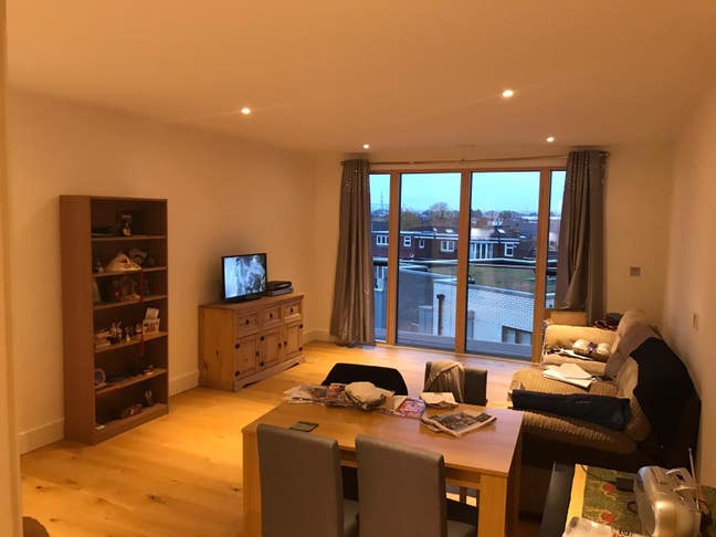 Double bedroom with your own bathroom  Main Photo