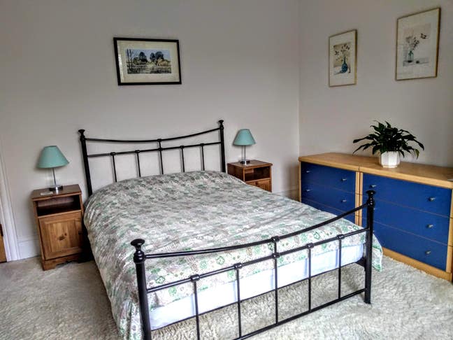 Delightful room in large Edwardian house Main Photo
