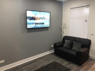 Luxury Professional double room ensuite bathroom  Main Photo