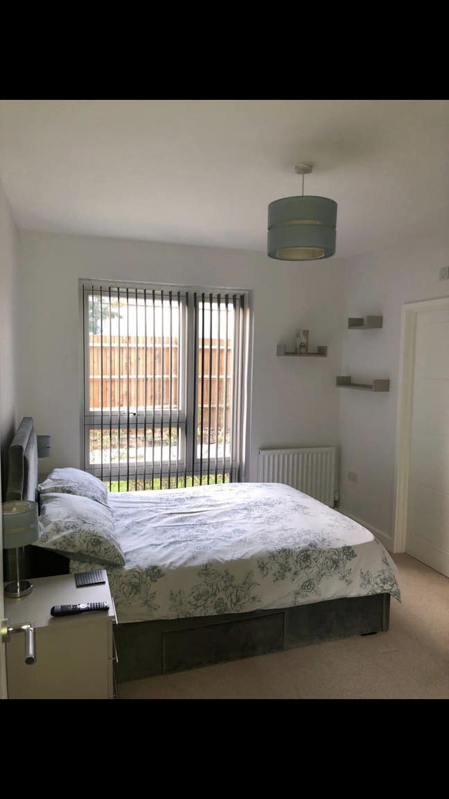 Lovely new build flat, 2 min walk to Station Main Photo