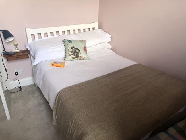 Double room in Dennistoun home Main Photo