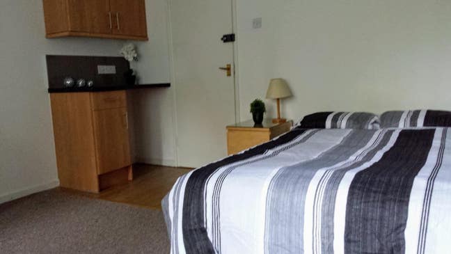 Large Double Room - Newly Decorated - £575 Main Photo