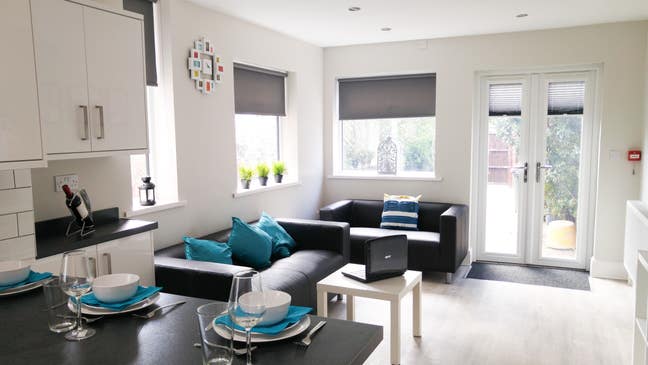 En-Suite Room|Trafford Park| Stretford Tram Main Photo