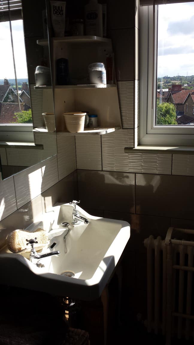 Double Bedroom with Ensuite and Living room Main Photo