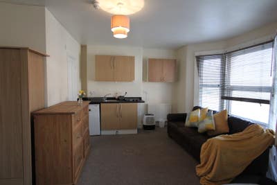 Town Ctr ♠️Free Parking♠️All En-suite Rooms Main Photo