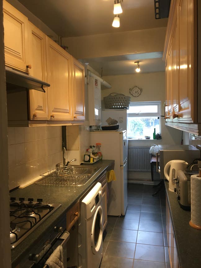 Two Double bedrooms at &pound;520 each per month. Main Photo
