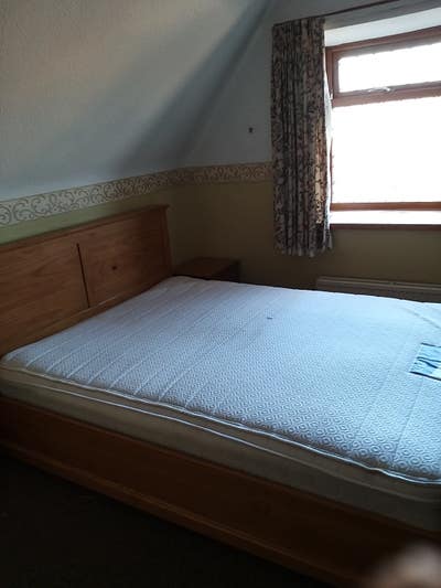 Amazing double room close to city Main Photo