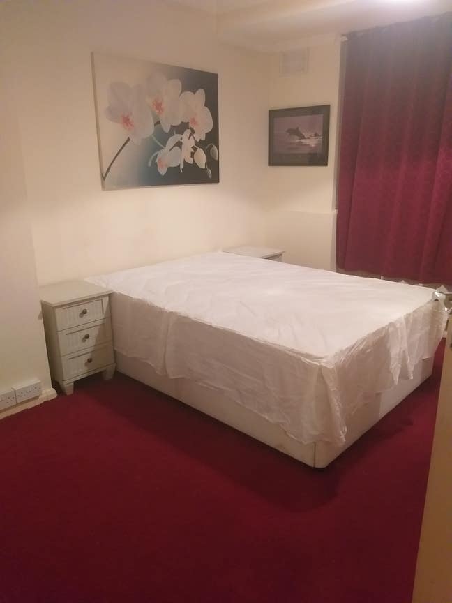 Rise park romford room Main Photo