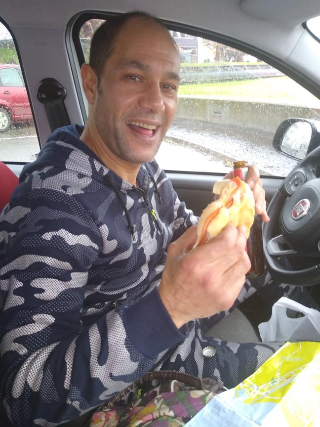 I am an Italian professional male, young at h... Main Photo