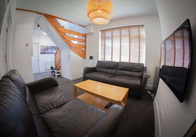 Double Room, Near Hospital, All Bills In Main Photo