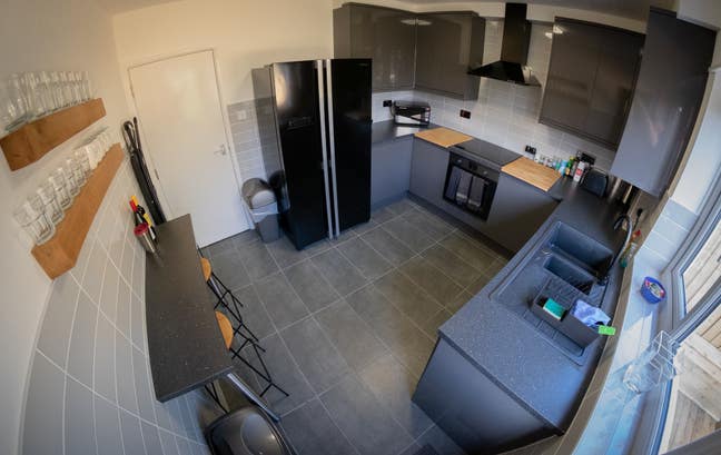 Double Room, Near Hospital, All Bills In Main Photo