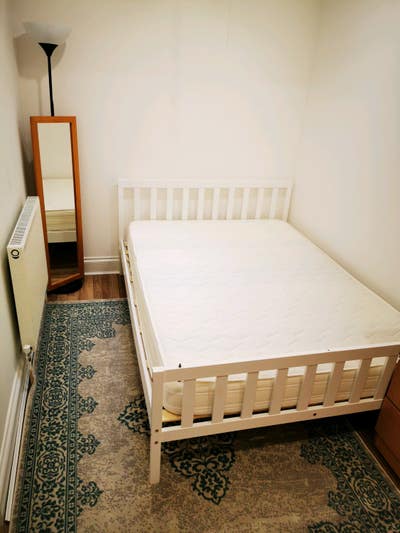 Ground Flr Room With Bathroom  Main Photo