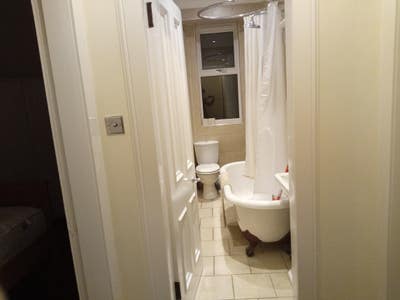 Newly Decorated Flat in Leith Main Photo