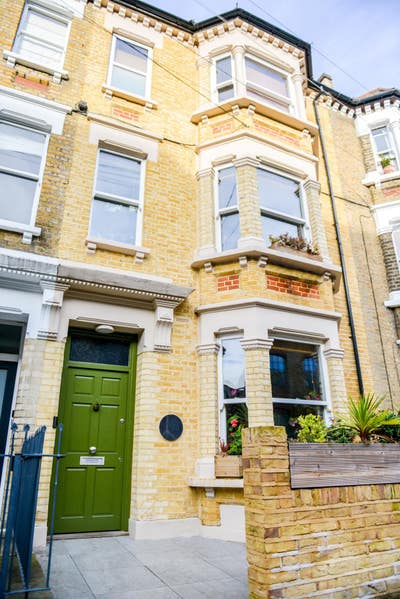 Double Room in AMAZING Mansion! Main Photo