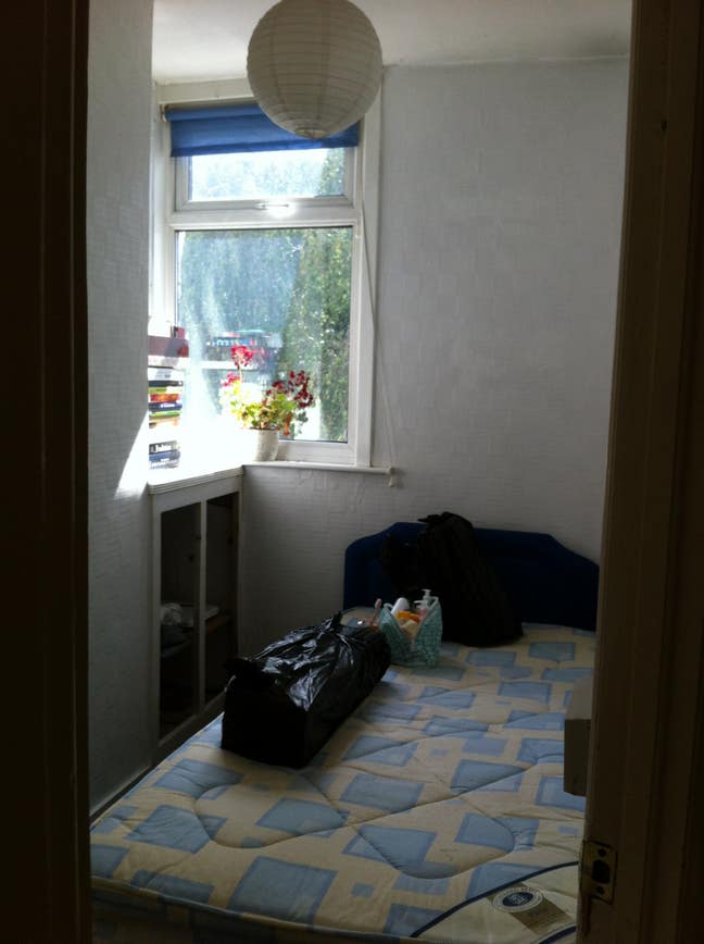 Single Box Room near Brunel University Main Photo