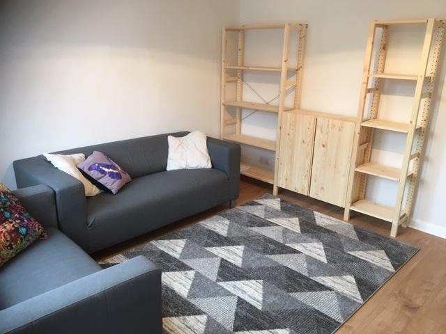 Furnished double room in Kingston  Main Photo