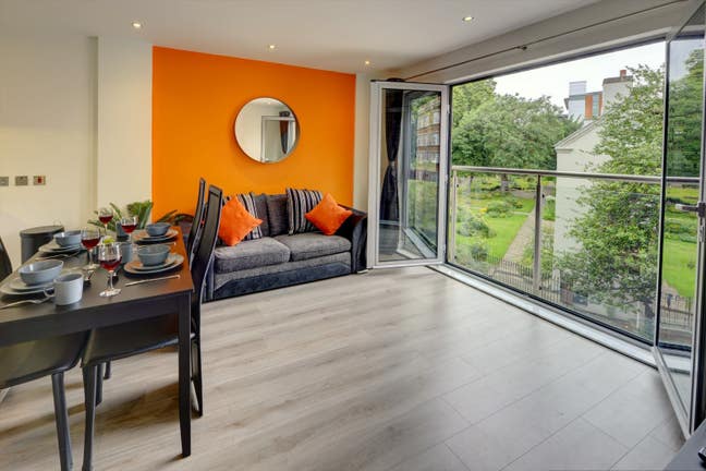 5 star city centre living, with leisure facitilies Main Photo