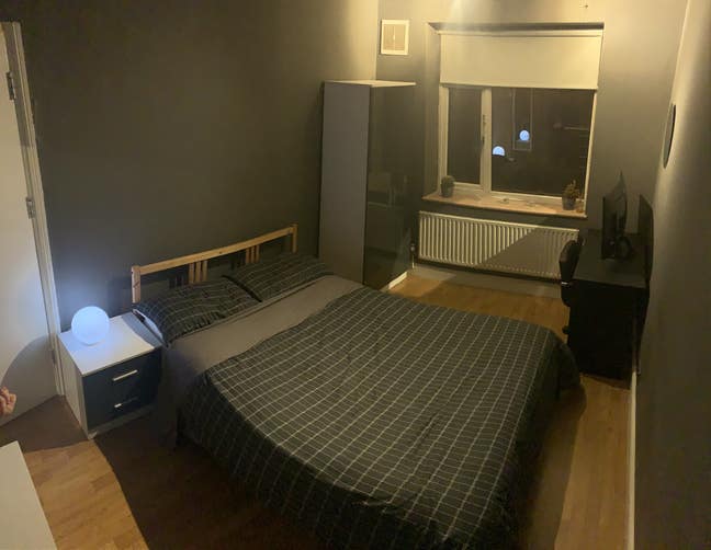 Clapham North Single & Double Room Available Main Photo