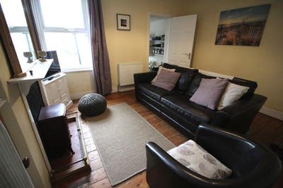 River garden -cosy double room &pound;750 pm incl  bills Main Photo