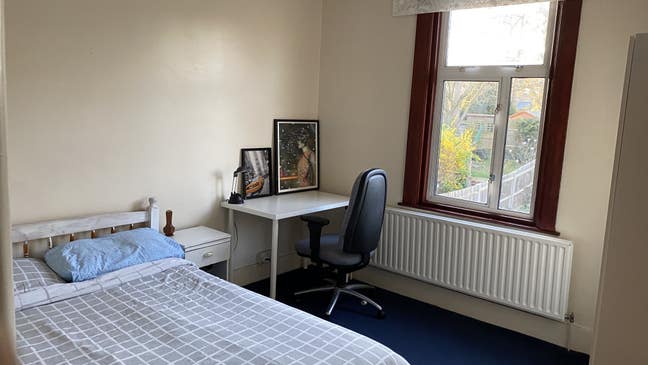 Double room to rent in Ealing W5 Main Photo