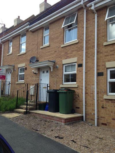 2 Bedroom Student House Next to UWE Frenchay Main Photo