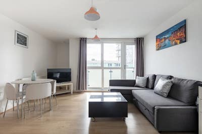 Stunning One Bedroom New Build in Stratford  Main Photo