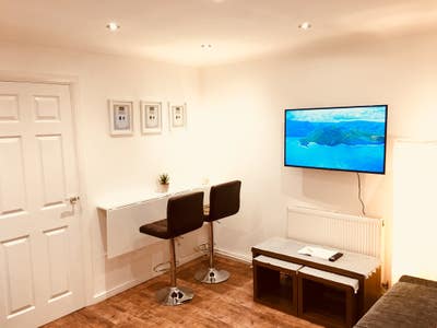 Furnished 1 Bed Flat all inclusive Main Photo