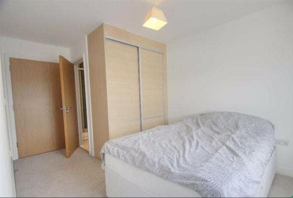 1 Double En Suite Bedroom for rent  Main Photo