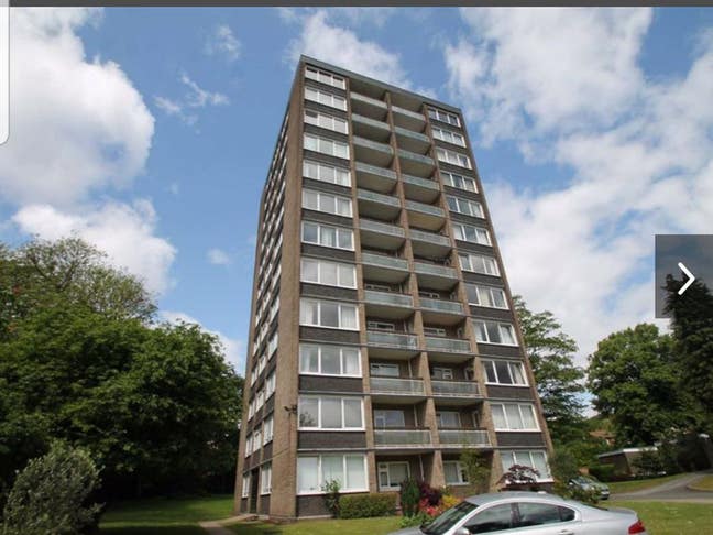 Fully furnished apartment with balcony & garage Main Photo