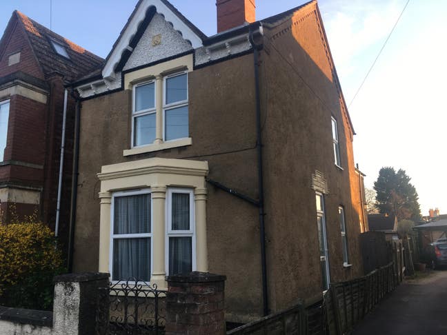  City Centre,  Peterborough, double room & lounge Main Photo