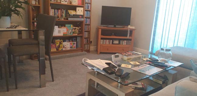 Single Room, Beautiful Canal Side Location Main Photo