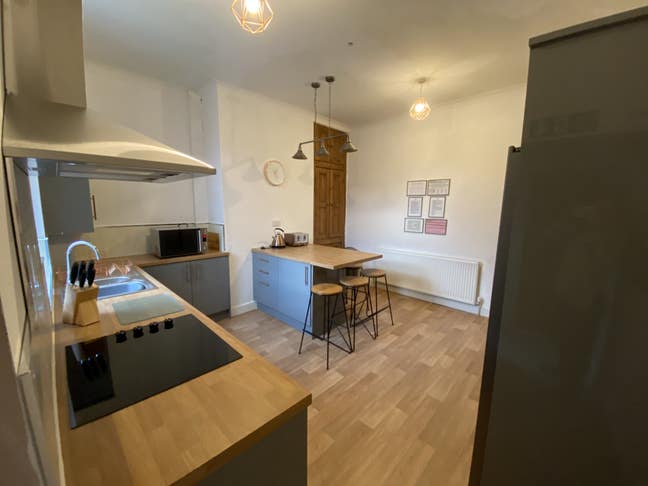 Spacious rooms finished to a quality standard Main Photo