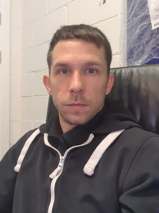 Looking for room  Main Photo