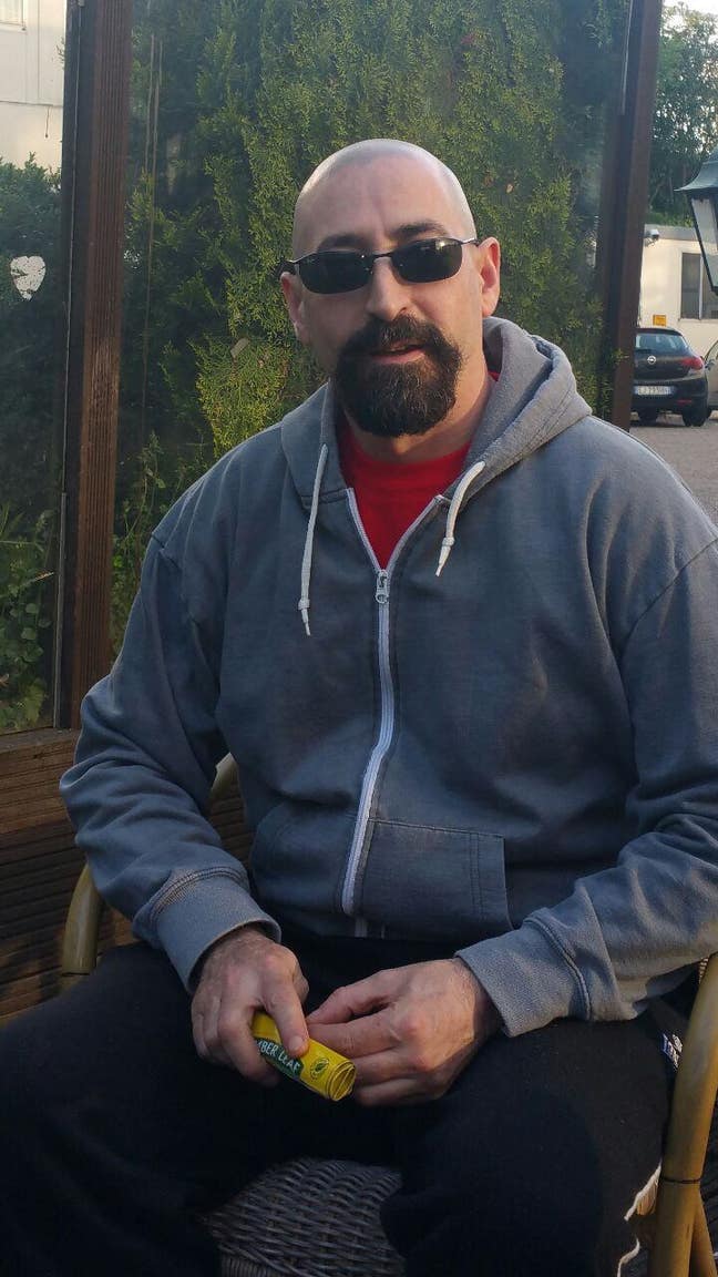 Hi my name is David Main Photo