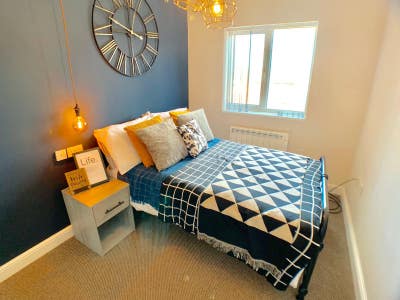 Double Rooms  Available  - Doncaster Road Main Photo
