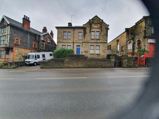 Luxury  Ensuit-Flat with large kitchen. Main Photo