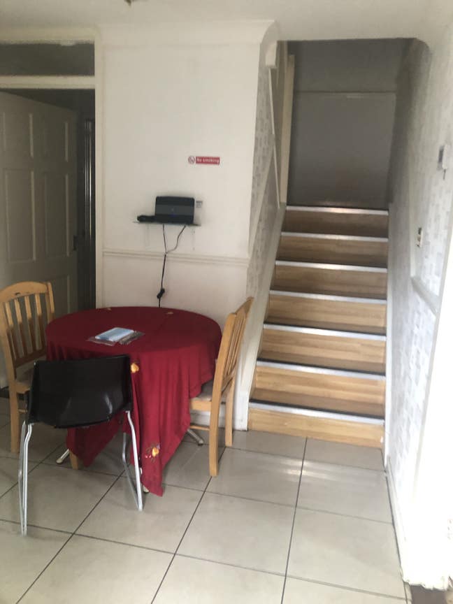  1 single room  Main Photo