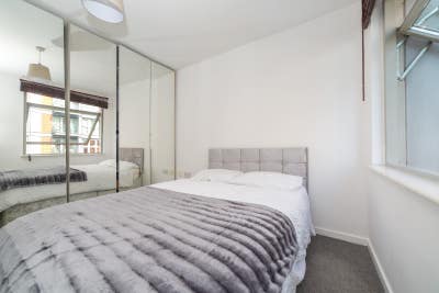 Room to rent near Canary Wharf  Main Photo