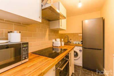 Cosy 2 Bedrooms Flat - Priced to go quickly! Main Photo